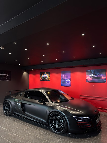 Audi R8 4 of 30