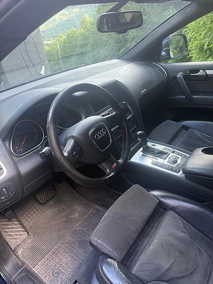 Audi Q7 14 of 30