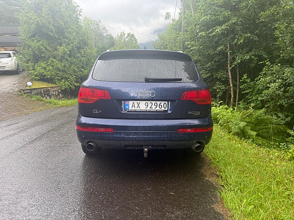 Audi Q7 6 of 30