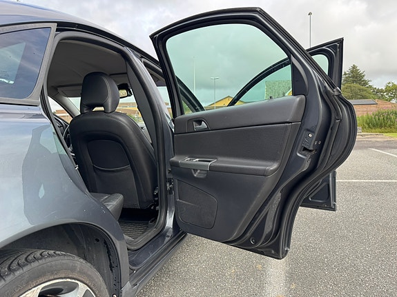 Volvo S40 11 of 29