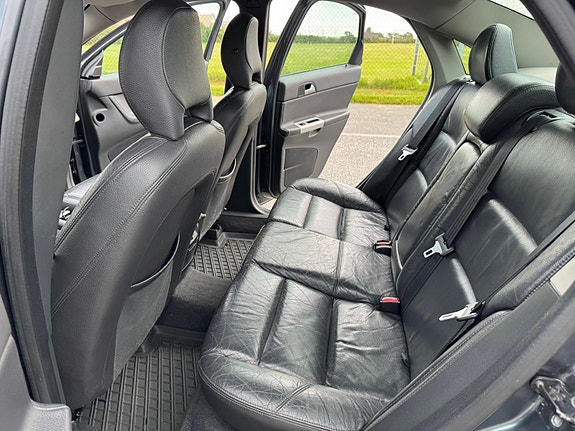 Volvo S40 14 of 29