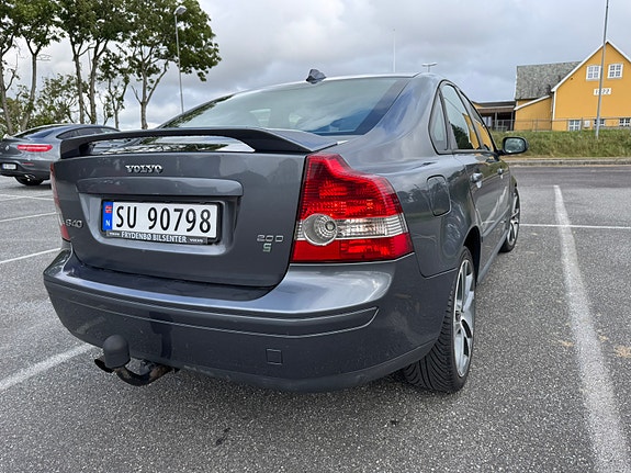 Volvo S40 4 of 29
