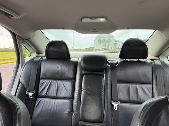 Volvo S40 17 of 29