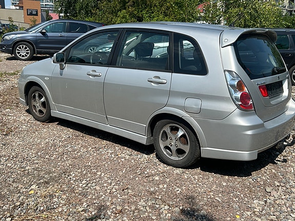 Suzuki Liana 3 of 15