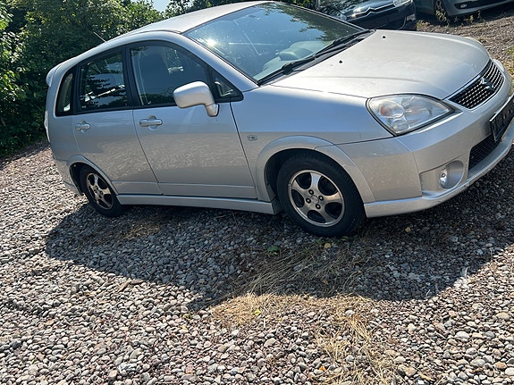 Suzuki Liana 5 of 15