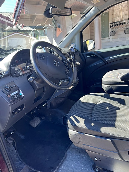 Mercedes-Benz Vito 113 14 of 30