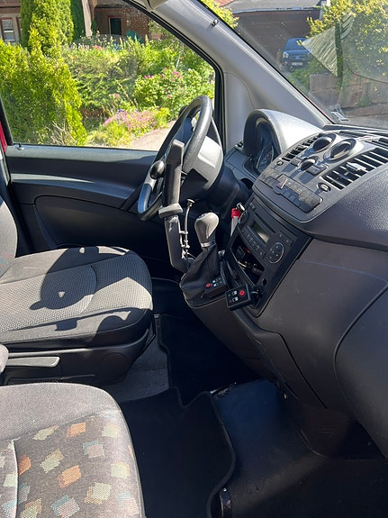 Mercedes-Benz Vito 113 11 of 30