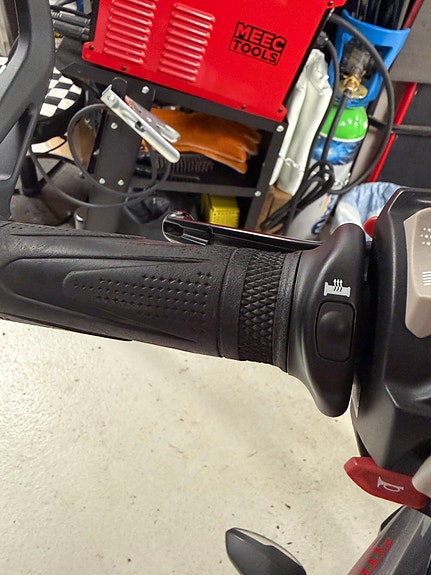 Triumph Street Triple RS 765 27 of 30
