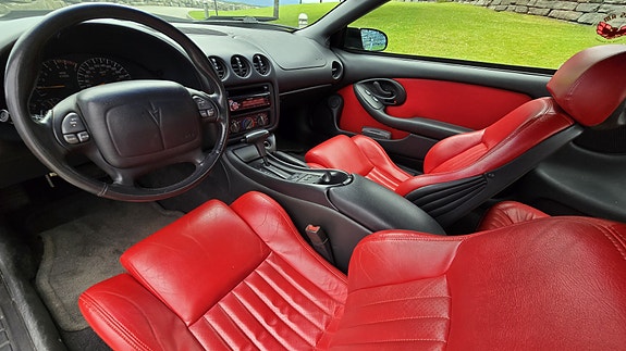 Pontiac Trans Am 18 of 26