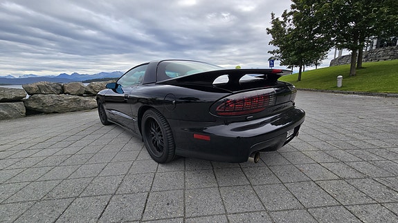 Pontiac Trans Am 16 of 26