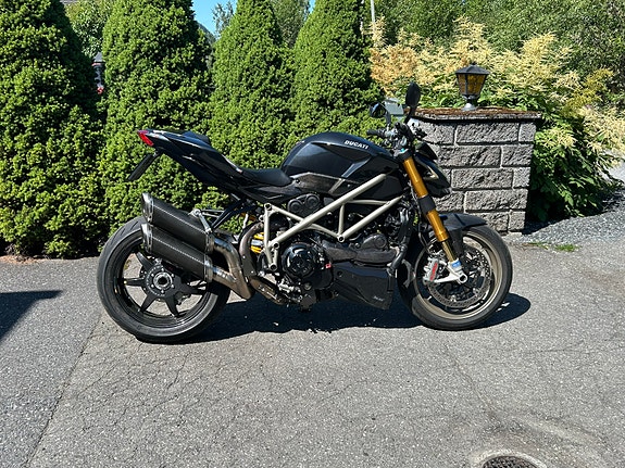 Ducati Streetfighter S 1098 Termignoni, Øhlins, Marchesini, Carbon 12 of 23