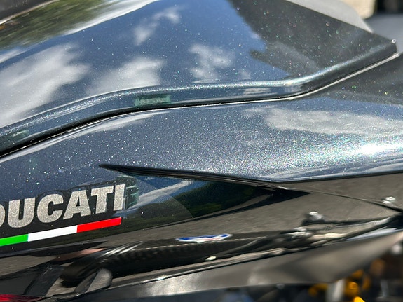 Ducati Streetfighter S 1098 Termignoni, Øhlins, Marchesini, Carbon 21 of 23