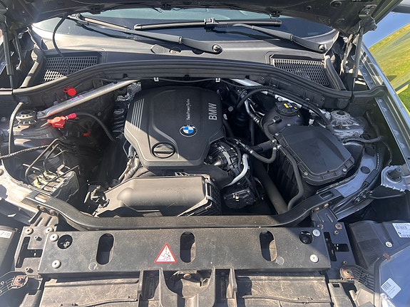 BMW X3 9 of 15