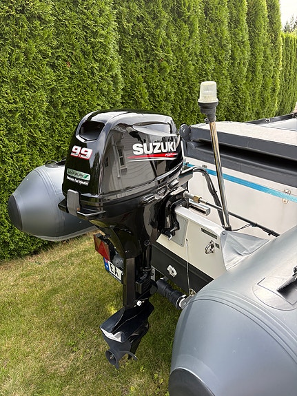 Ny pris, Suzumar MX 360 Lux  m/ Suzuki 9,9 (15hk) og Brenderup henger. 4 of 9