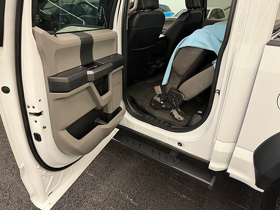 Ford F-150 25 of 29