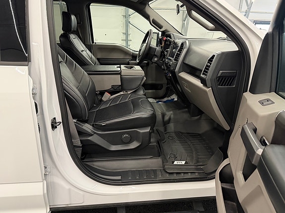Ford F-150 22 of 29