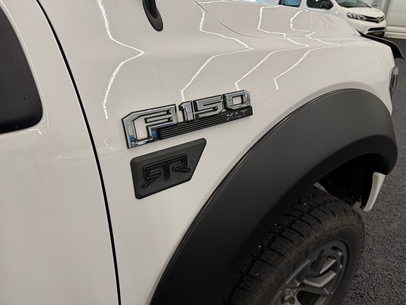 Ford F-150 12 of 29