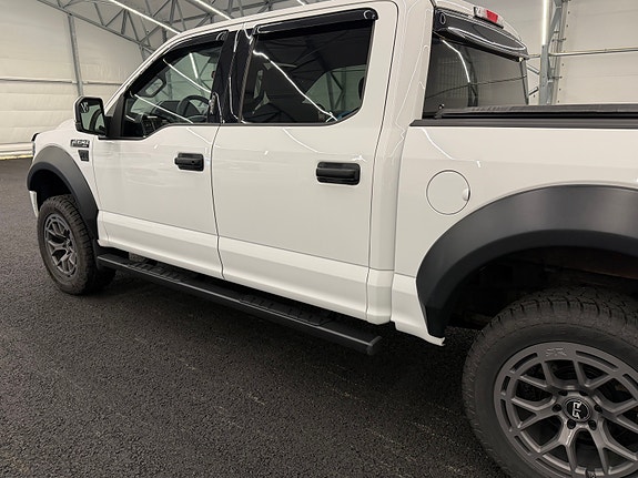 Ford F-150 8 of 29