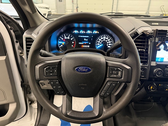 Ford F-150 16 of 29
