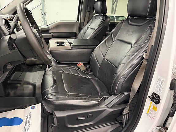 Ford F-150 14 of 29