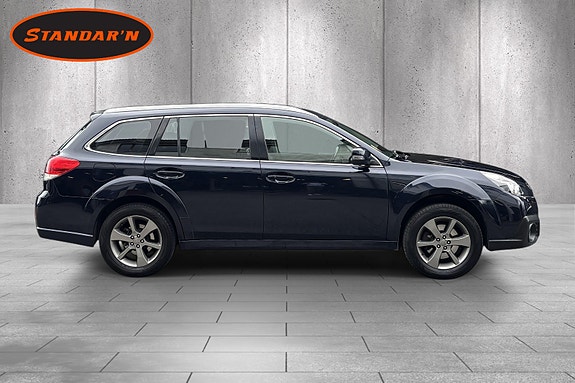 Subaru Outback 7 of 30