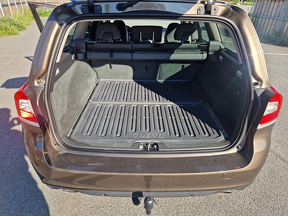 Volvo V70 7 of 11