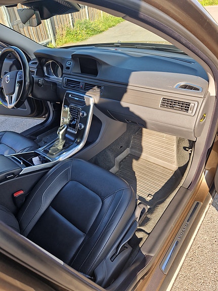Volvo V70 5 of 11