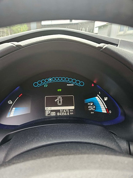 Nissan Leaf 6 of 12