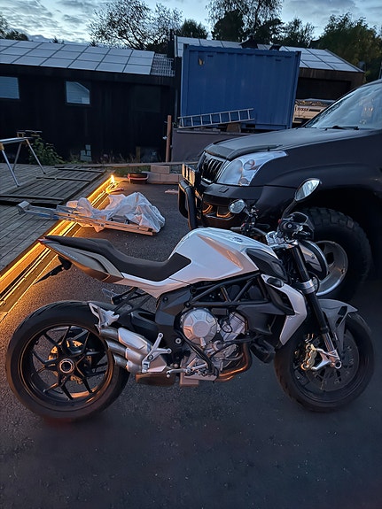 MV Agusta Brutale 675 4 of 7