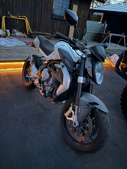 MV Agusta Brutale 675 5 of 7