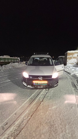 Volkswagen Caddy Maxi 9 of 12