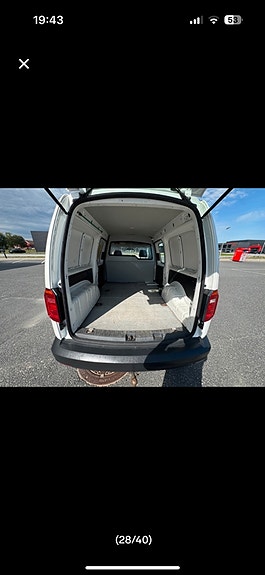 Volkswagen Caddy Maxi 12 of 12