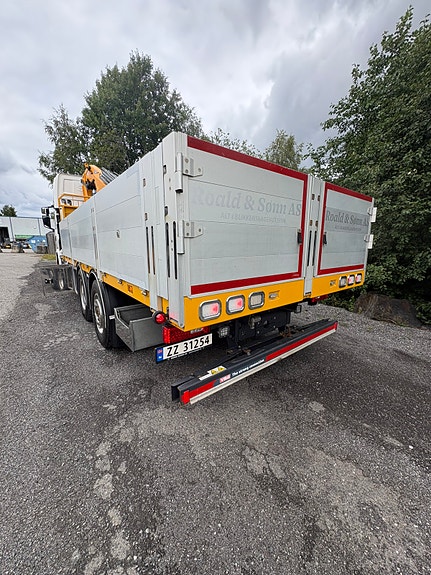 Scania G370. Highline. MCE påbygg. Effer 215 kran 6 Hyd. +1 man. arm til 19,22m. Rundt gående sving! 10 of 30