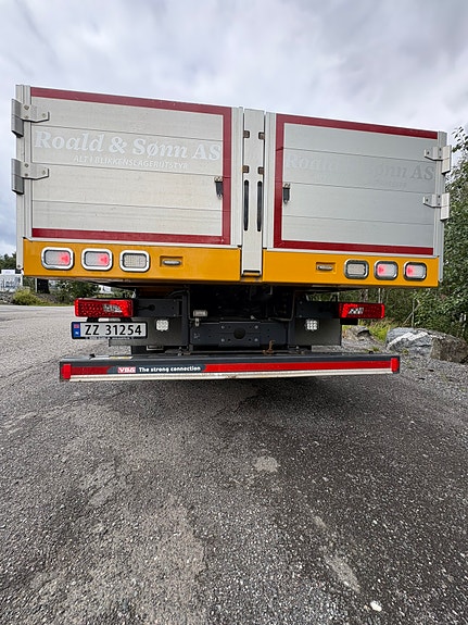 Scania G370. Highline. MCE påbygg. Effer 215 kran 6 Hyd. +1 man. arm til 19,22m. Rundt gående sving! 17 of 30