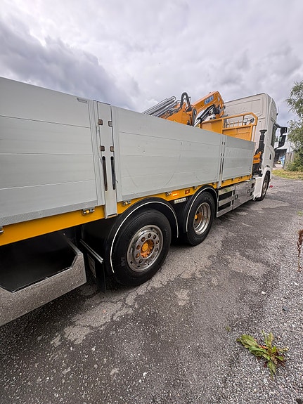 Scania G370. Highline. MCE påbygg. Effer 215 kran 6 Hyd. +1 man. arm til 19,22m. Rundt gående sving! 13 of 30