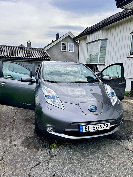 Nissan Leaf 10 of 16