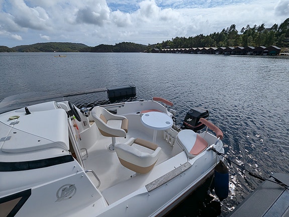 Quicksilver 510 (Ørnvik) med henger 18 of 30