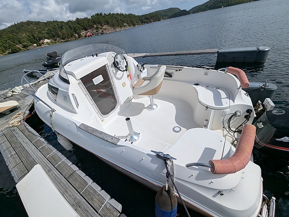 Quicksilver 510 (Ørnvik) med henger 6 of 30