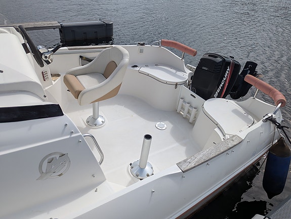 Quicksilver 510 (Ørnvik) med henger 3 of 30
