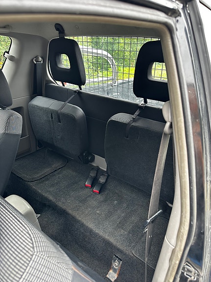 Mitsubishi L200 13 of 16