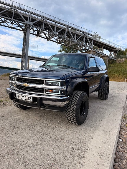 Chevrolet Tahoe 3 of 30
