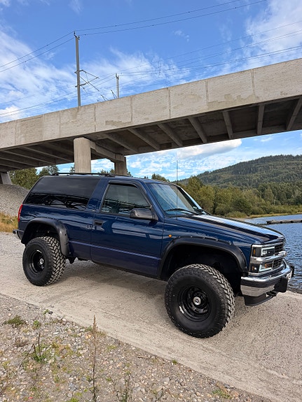 Chevrolet Tahoe 4 of 30