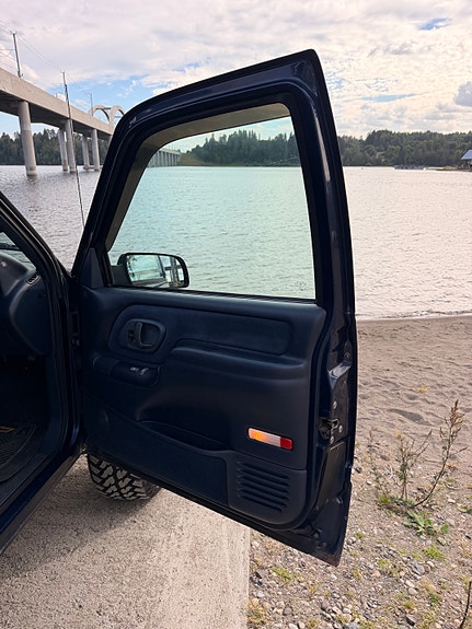 Chevrolet Tahoe 30 of 30