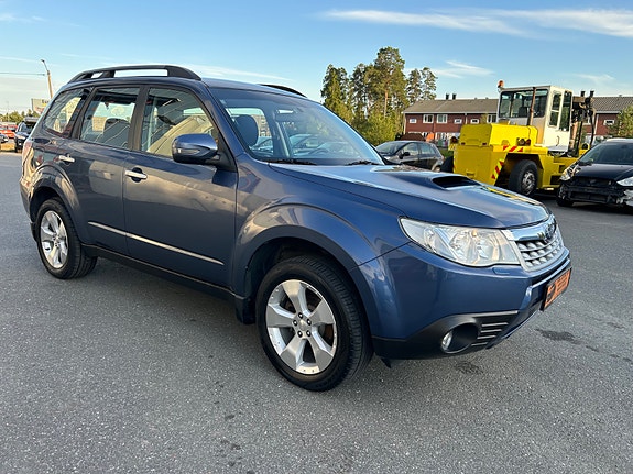 Subaru Forester 4 of 30