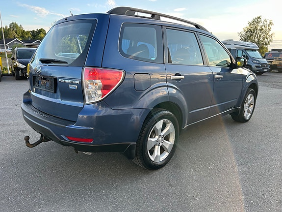 Subaru Forester 15 of 30