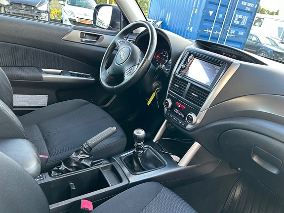 Subaru Forester 23 of 30