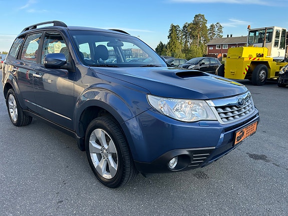 Subaru Forester 3 of 30