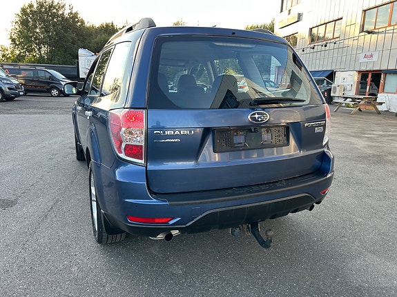 Subaru Forester 13 of 30