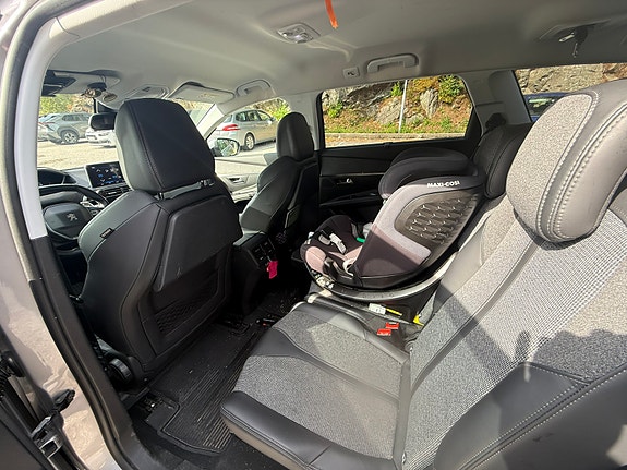 Peugeot 5008 14 of 23
