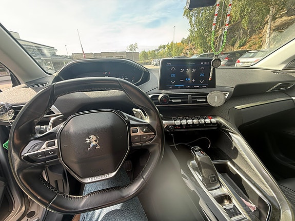 Peugeot 5008 12 of 23